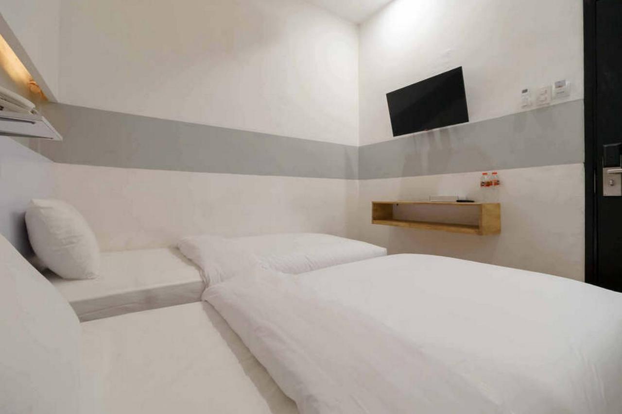 Jotel Guest House Mitra Reddoorz Pulauberayan المظهر الخارجي الصورة