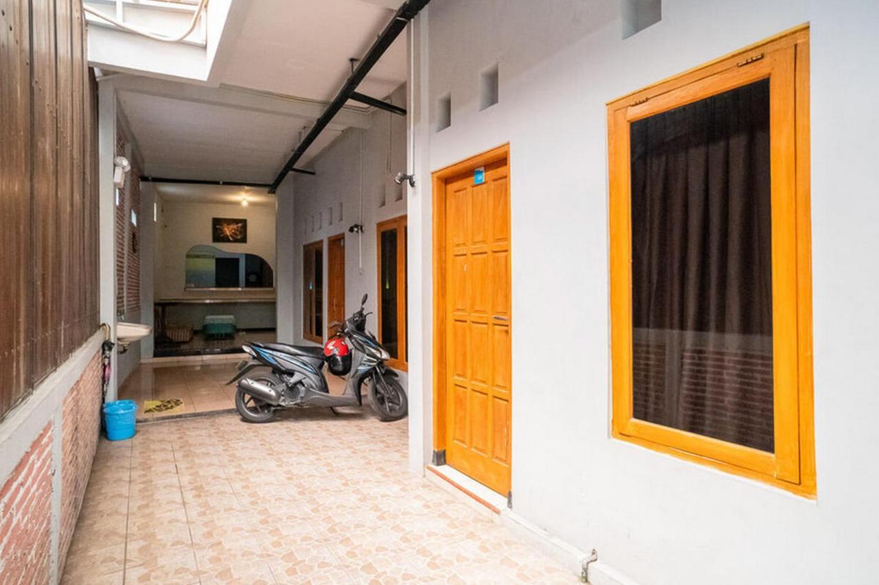Jotel Guest House Mitra Reddoorz Pulauberayan المظهر الخارجي الصورة