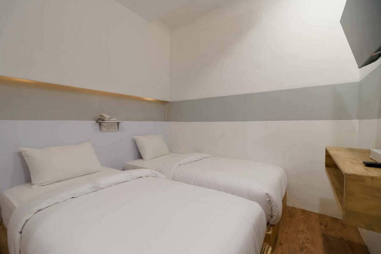 Jotel Guest House Mitra Reddoorz Pulauberayan المظهر الخارجي الصورة