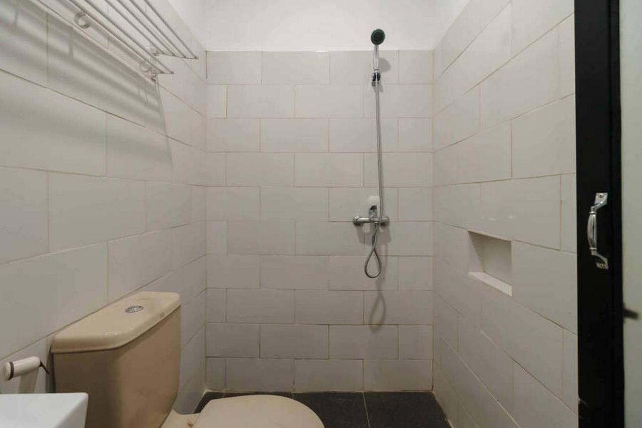 Jotel Guest House Mitra Reddoorz Pulauberayan المظهر الخارجي الصورة