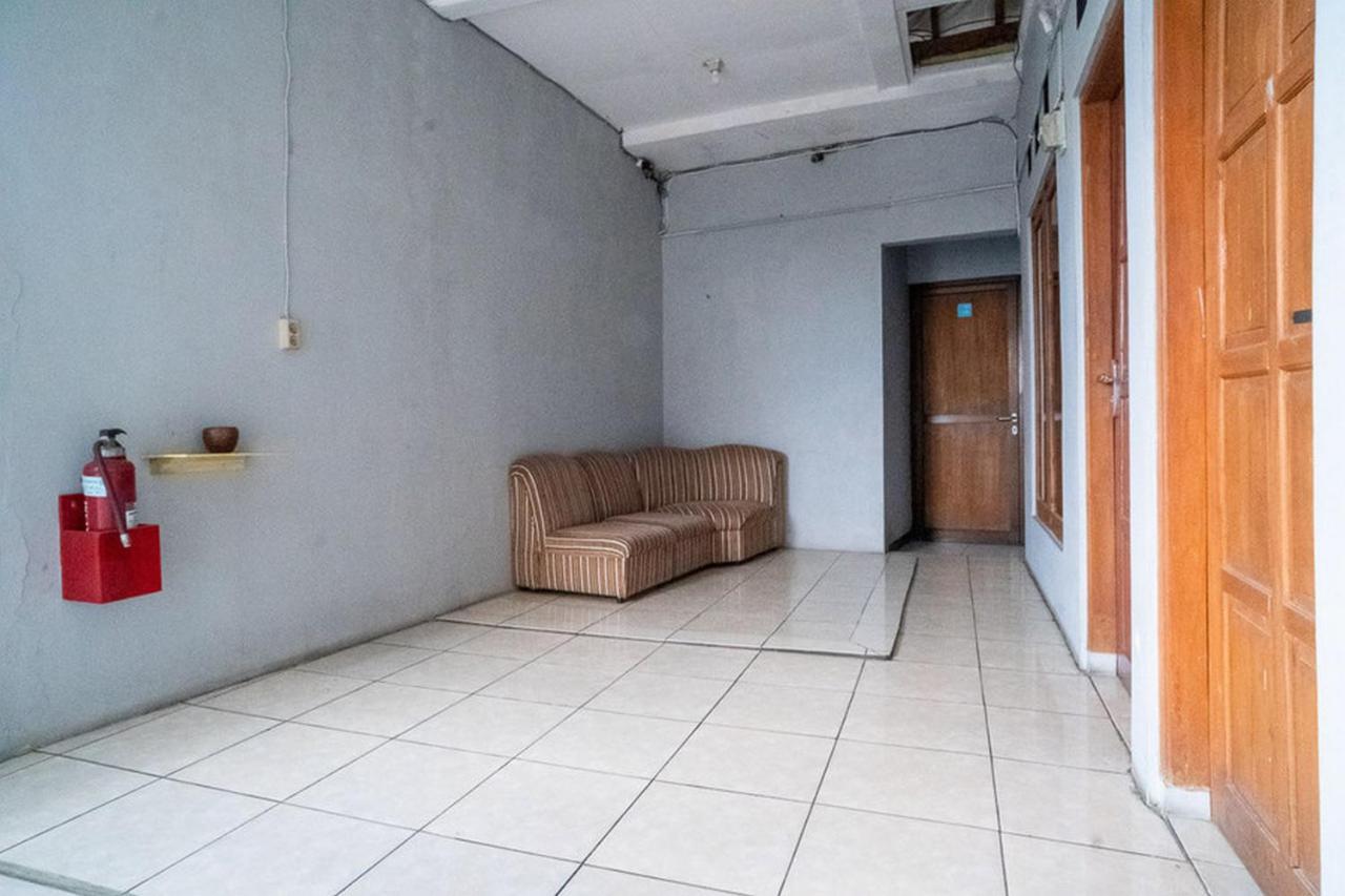 Jotel Guest House Mitra Reddoorz Pulauberayan المظهر الخارجي الصورة